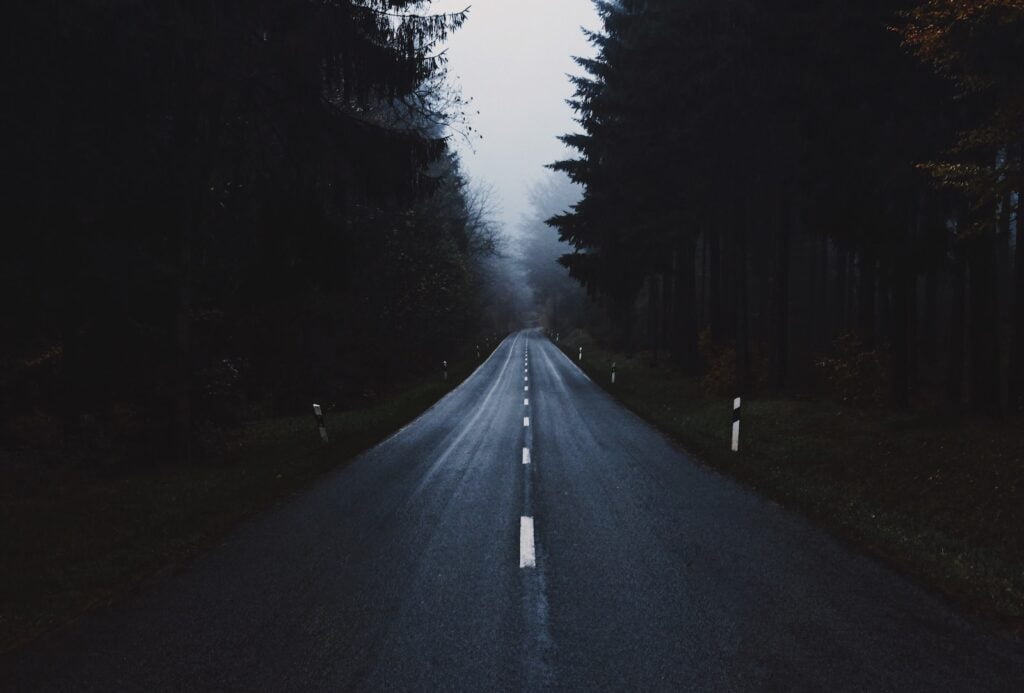 sognare una strada buia